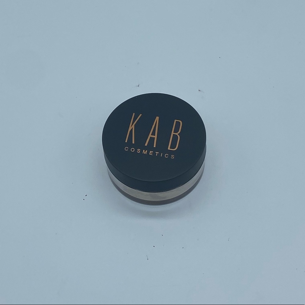 KAB Cosmetics Translucent Setting Powder BNIB - Picture 5 of 6